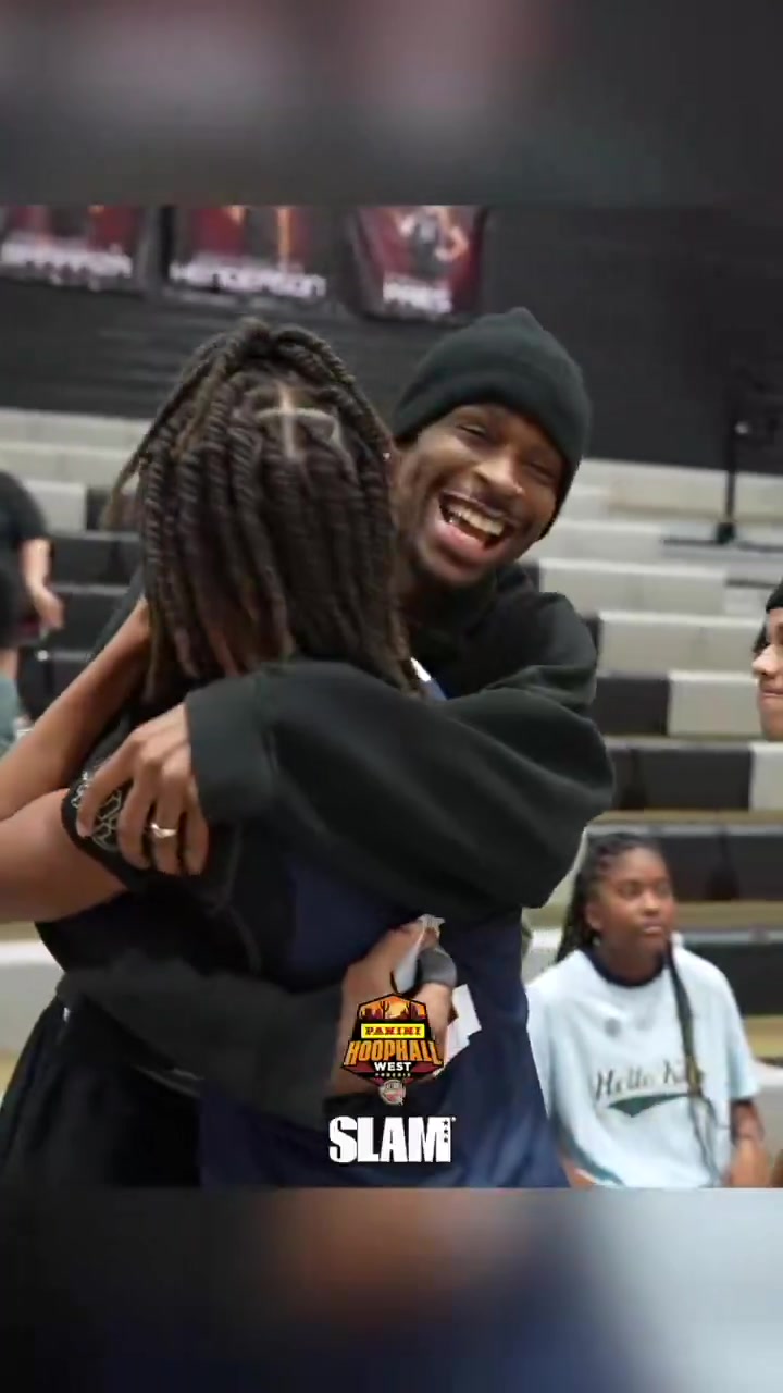 中国kaiyun·体育官方网站-亚历山大叔叔！亚历山大和保罗一同观战保罗儿子CP4的比赛！