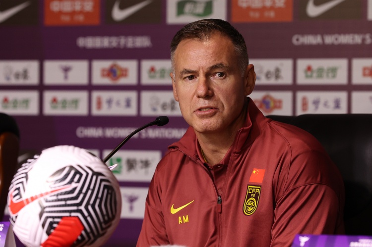 开云体育app下载-米利西奇：0-8英格兰让人失望，但我确定这会让我们未来更强大