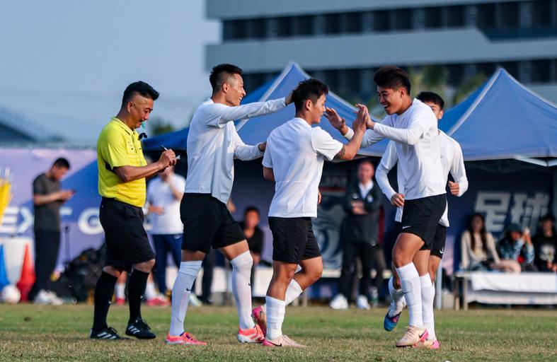 开云·体育 kaiyun 官方网站_kaiyun sports-3-2 2-1！玉昆击败功夫，英博击败亚泰两连胜 刘逸进球为留队加分