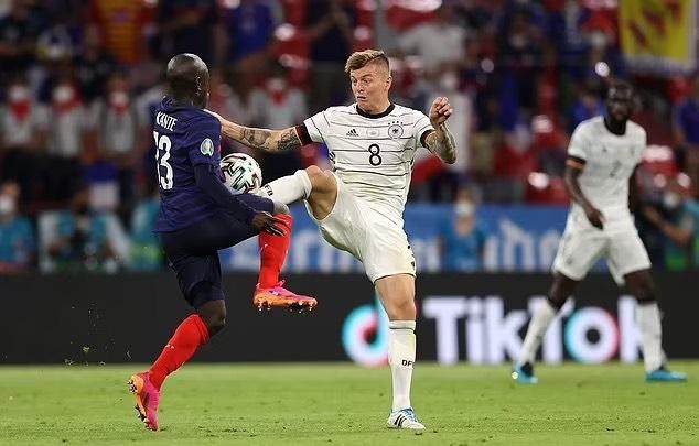 开云·体育app中国官方网站开云-勒夫：我们缺少穿透性 克罗斯：一个运气球决定比赛