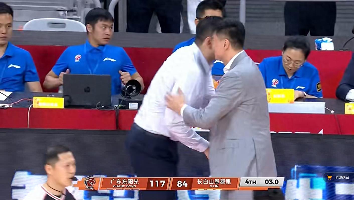 中国kaiyun·体育官方网站-杜锋大吐苦水：2人有伤太困难，媒体人吐槽：没伤有篮的你却不用